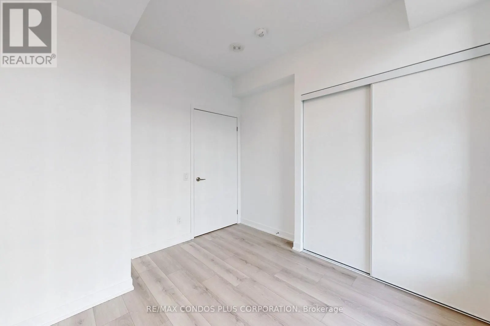 710 - 1787 ST CLAIR AVENUE W
