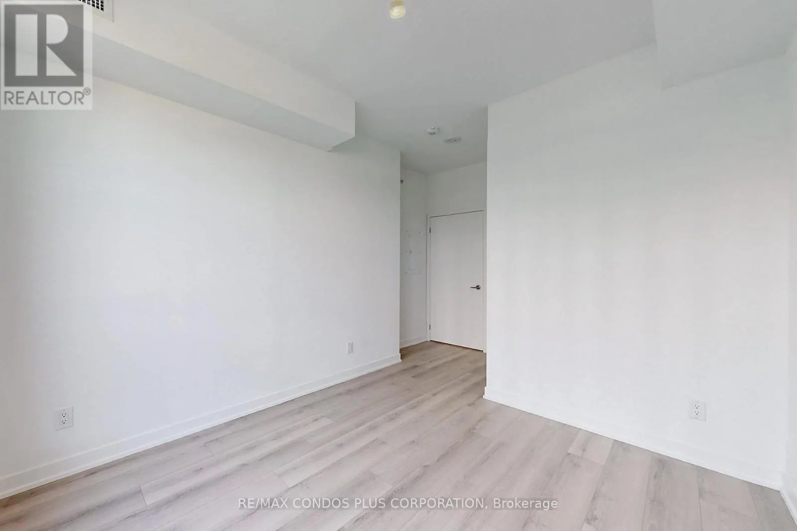 710 - 1787 ST CLAIR AVENUE W