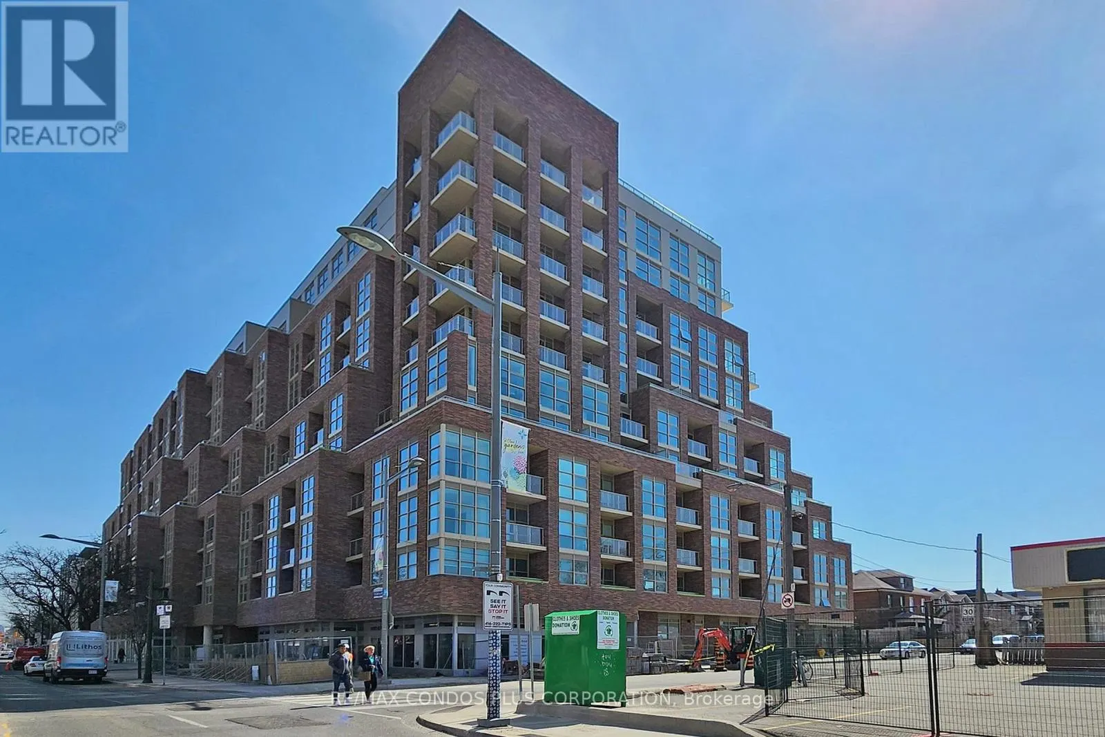 710 - 1787 ST CLAIR AVENUE W