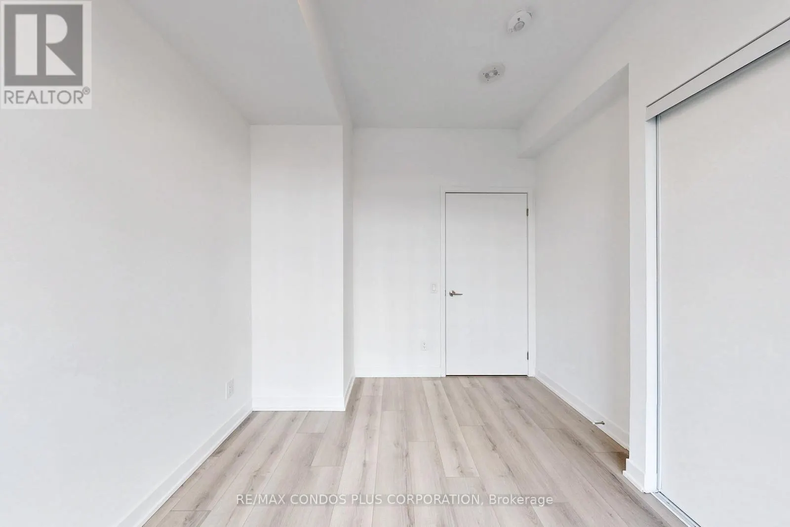 710 - 1787 ST CLAIR AVENUE W