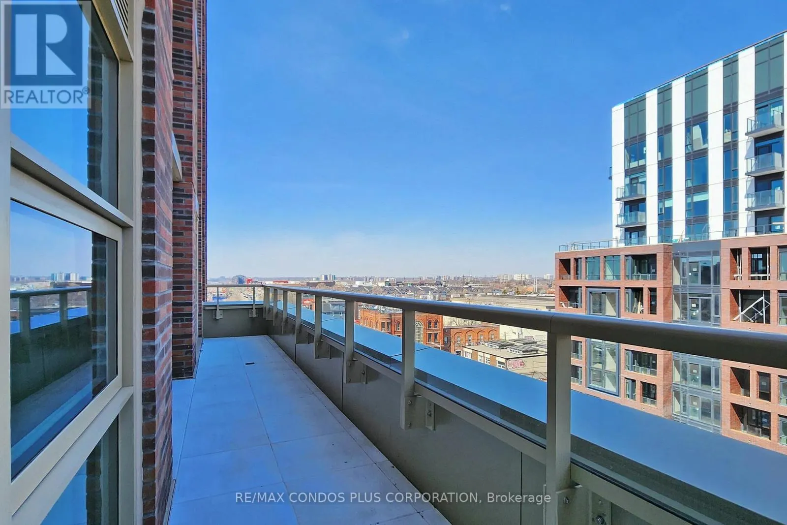 710 - 1787 ST CLAIR AVENUE W