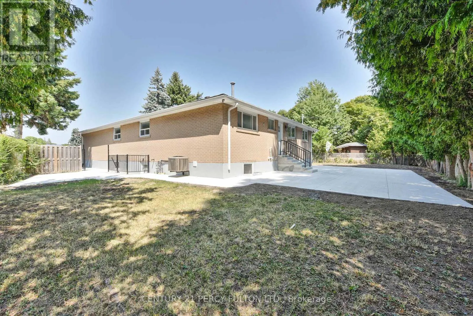 32 DRUM OAK CRESCENT