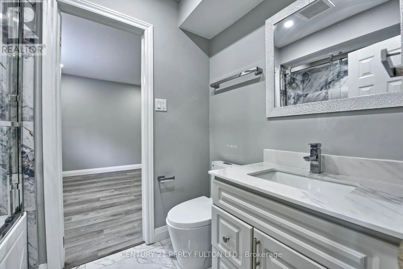 32 DRUM OAK CRESCENT