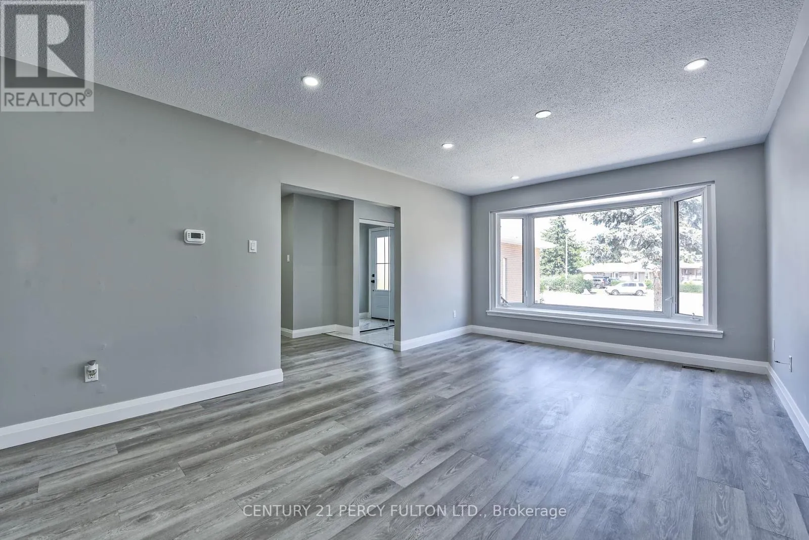 32 DRUM OAK CRESCENT