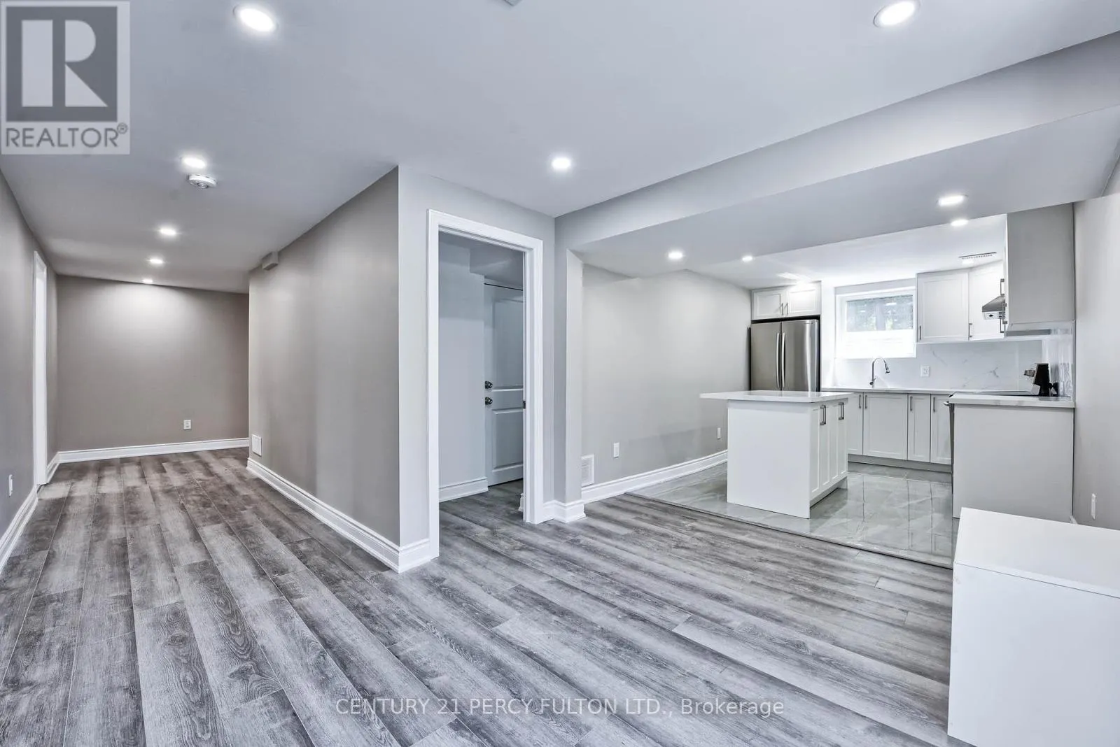 32 DRUM OAK CRESCENT
