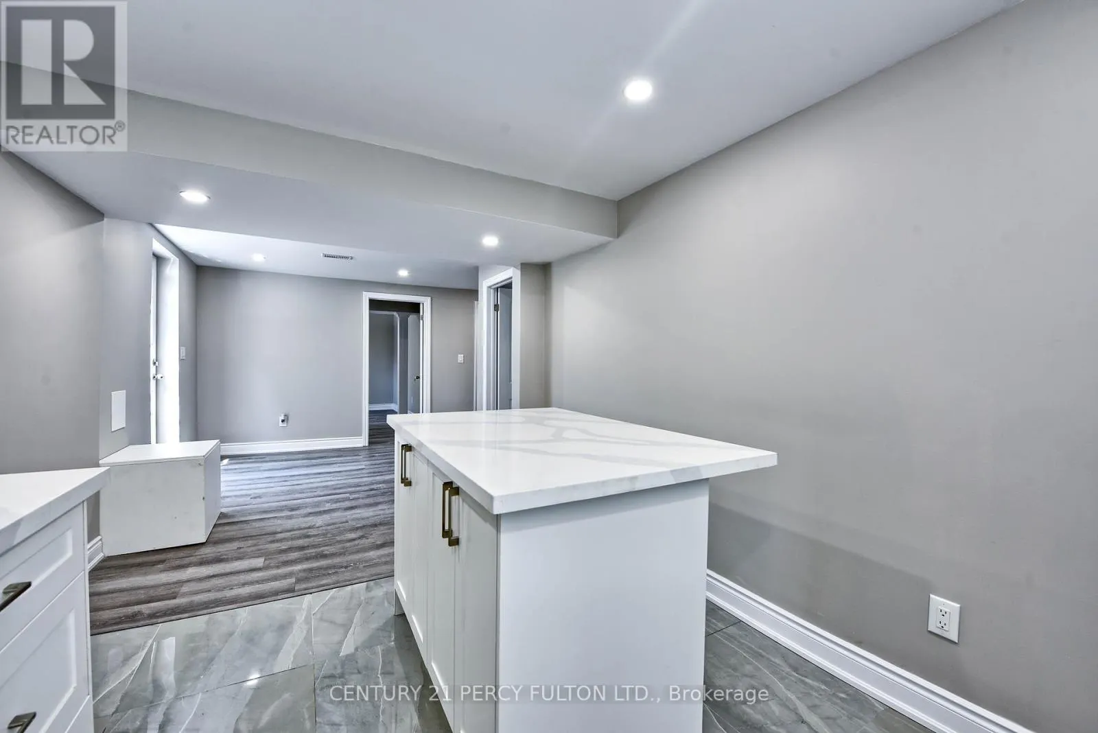 32 DRUM OAK CRESCENT