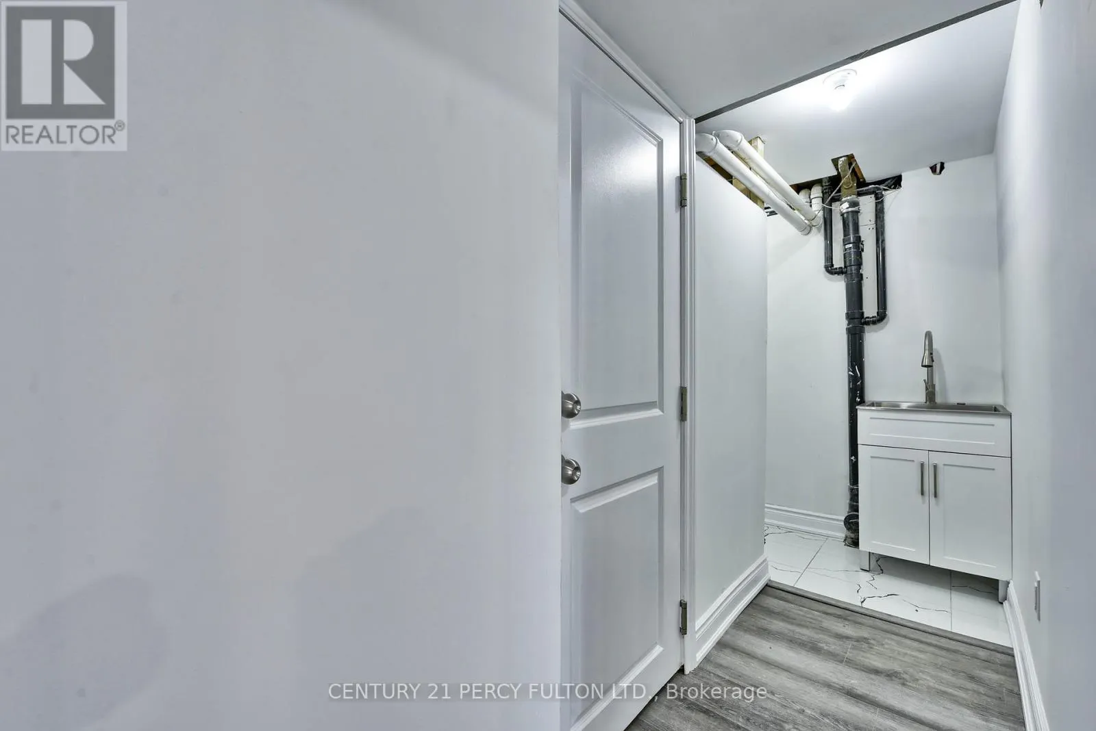 32 DRUM OAK CRESCENT