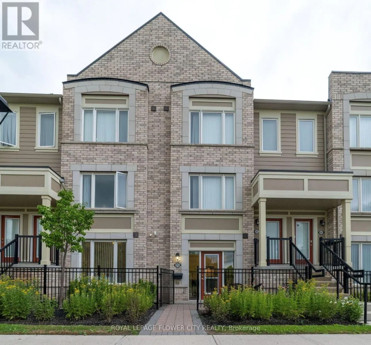 86 - 1 BECKENROSE COURT W