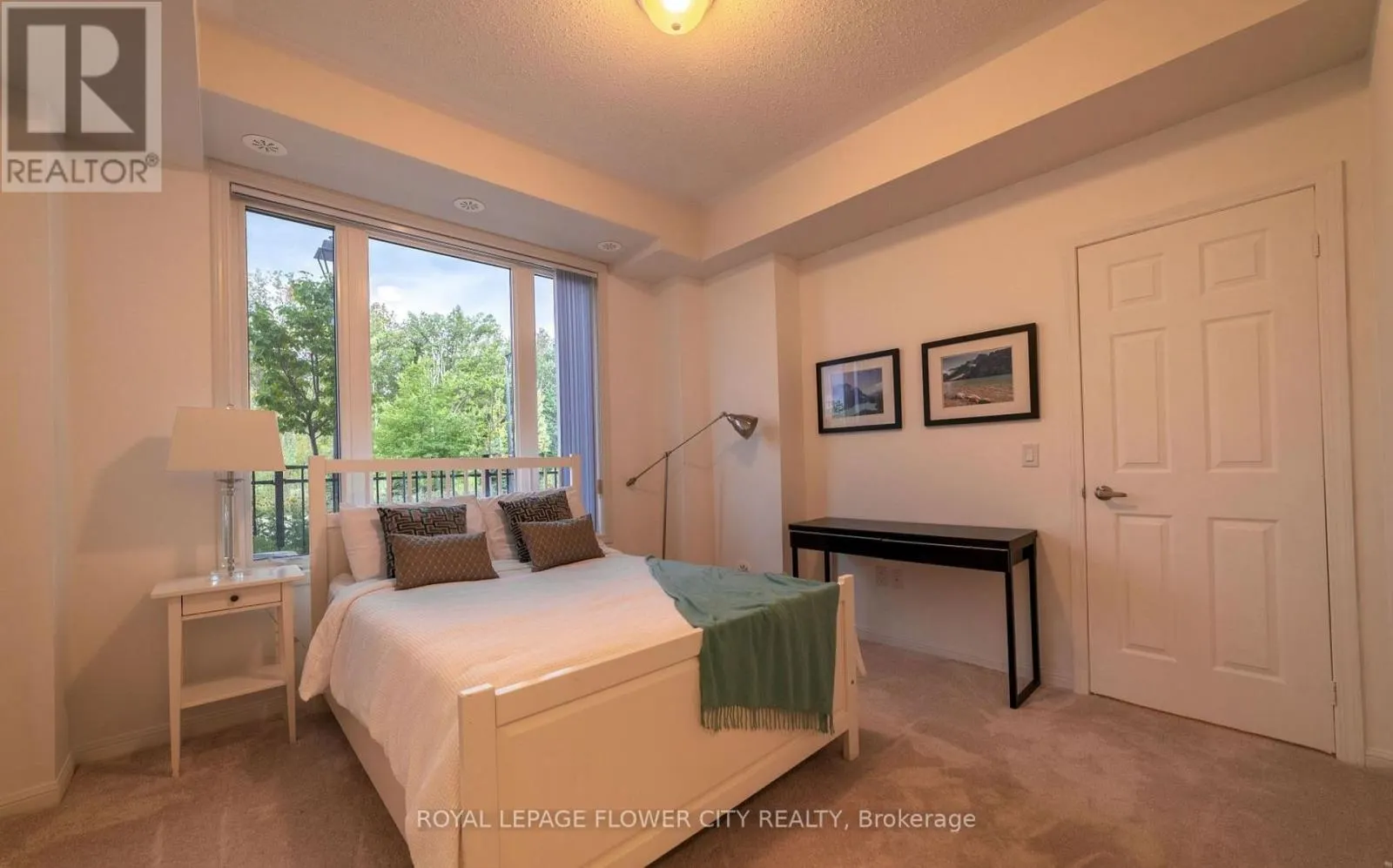 86 - 1 BECKENROSE COURT W
