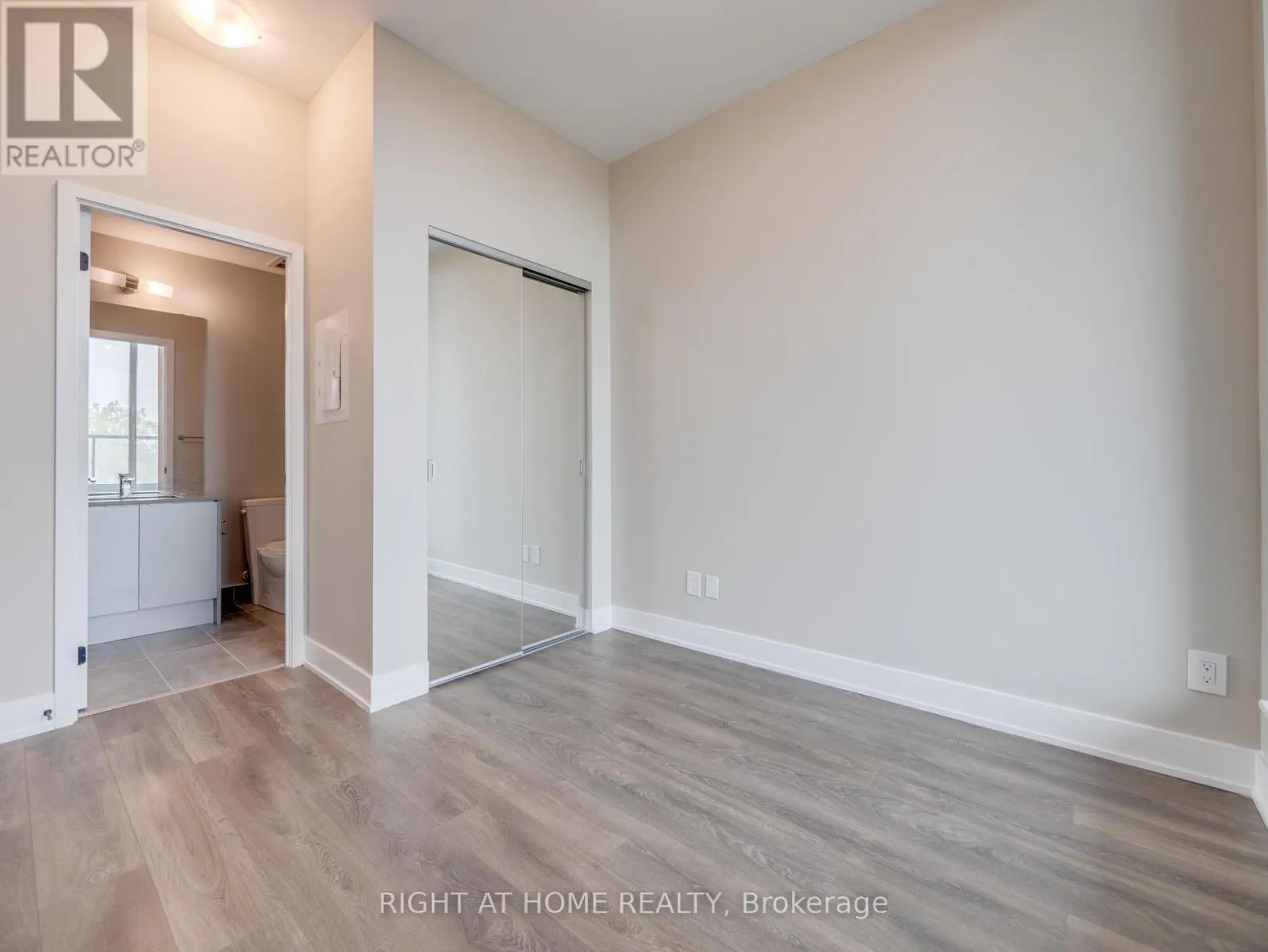 223 - 2489 TAUNTON ROAD
