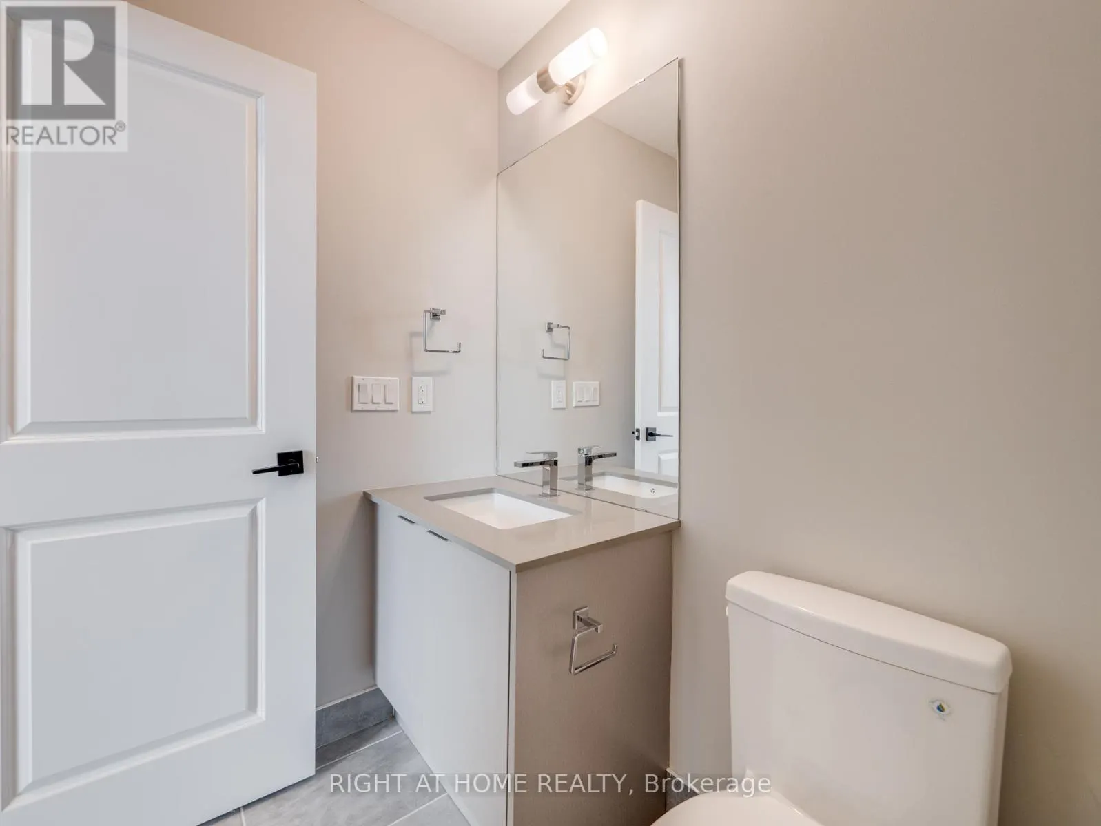 223 - 2489 TAUNTON ROAD