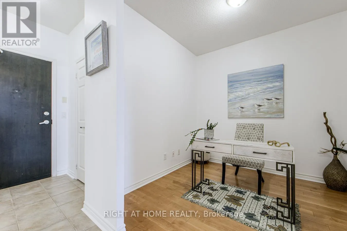 1809 - 388 PRINCE OF WALES DRIVE
