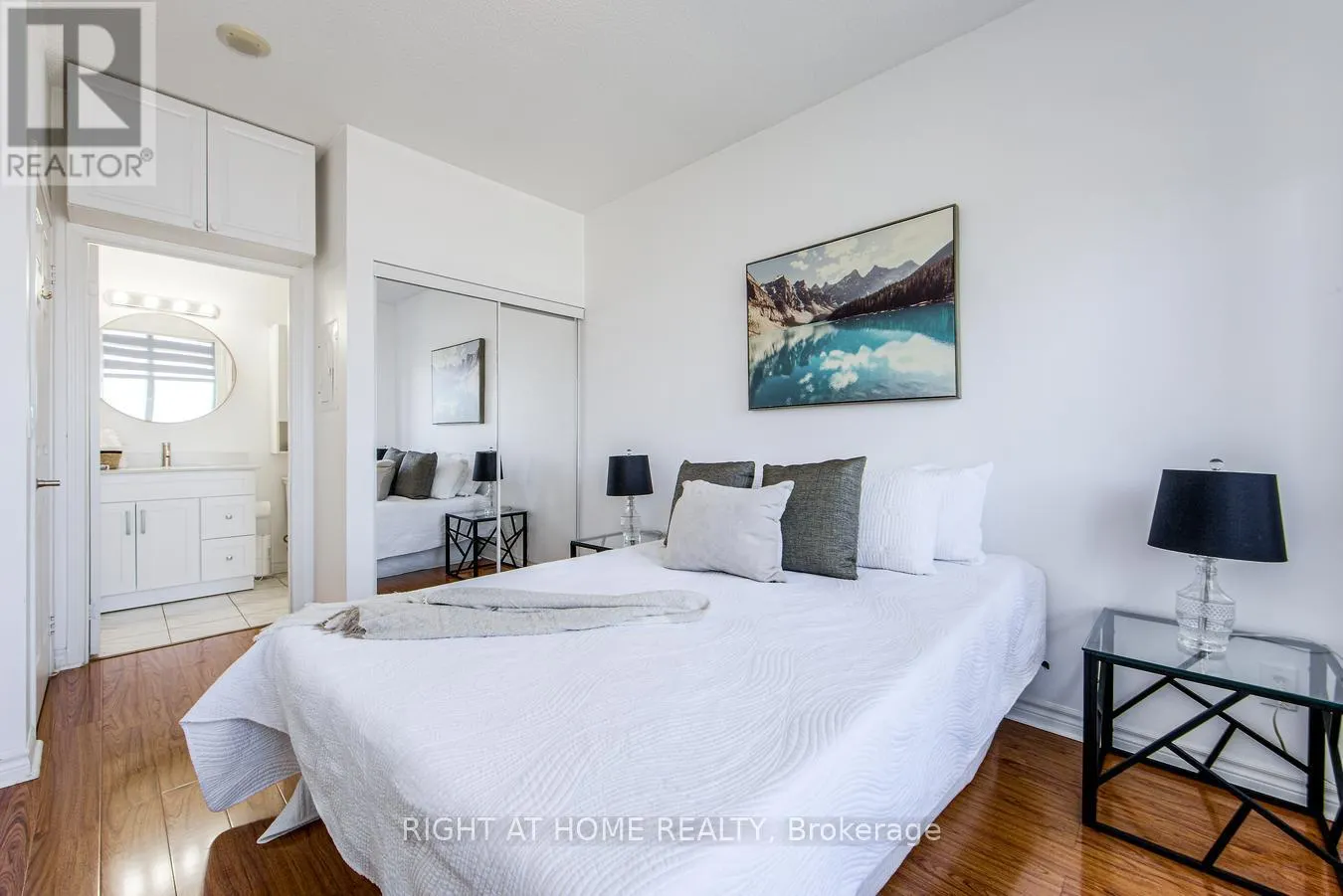 1809 - 388 PRINCE OF WALES DRIVE
