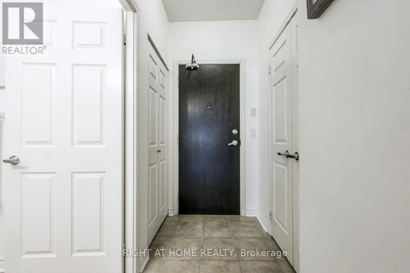 1809 - 388 PRINCE OF WALES DRIVE