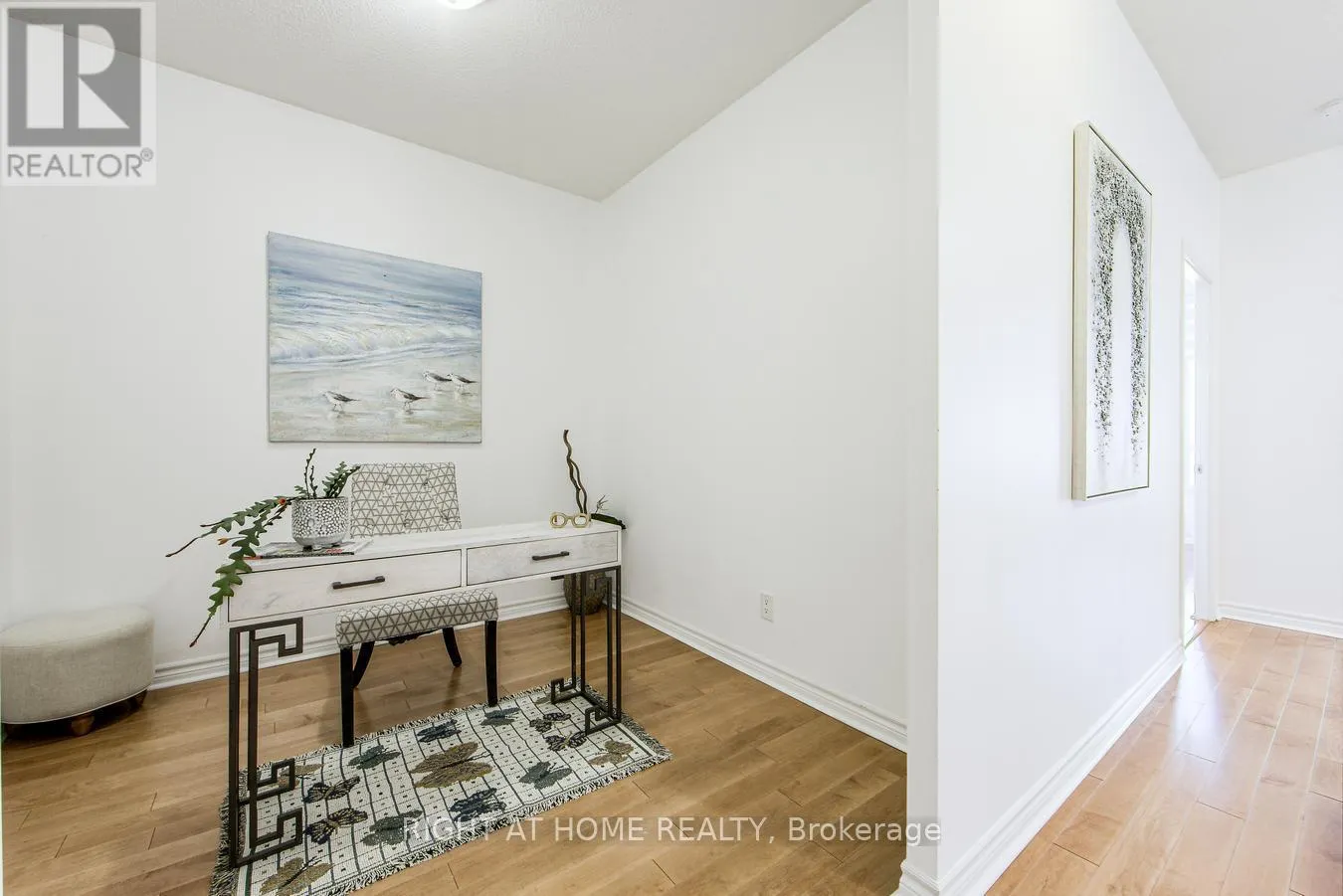 1809 - 388 PRINCE OF WALES DRIVE