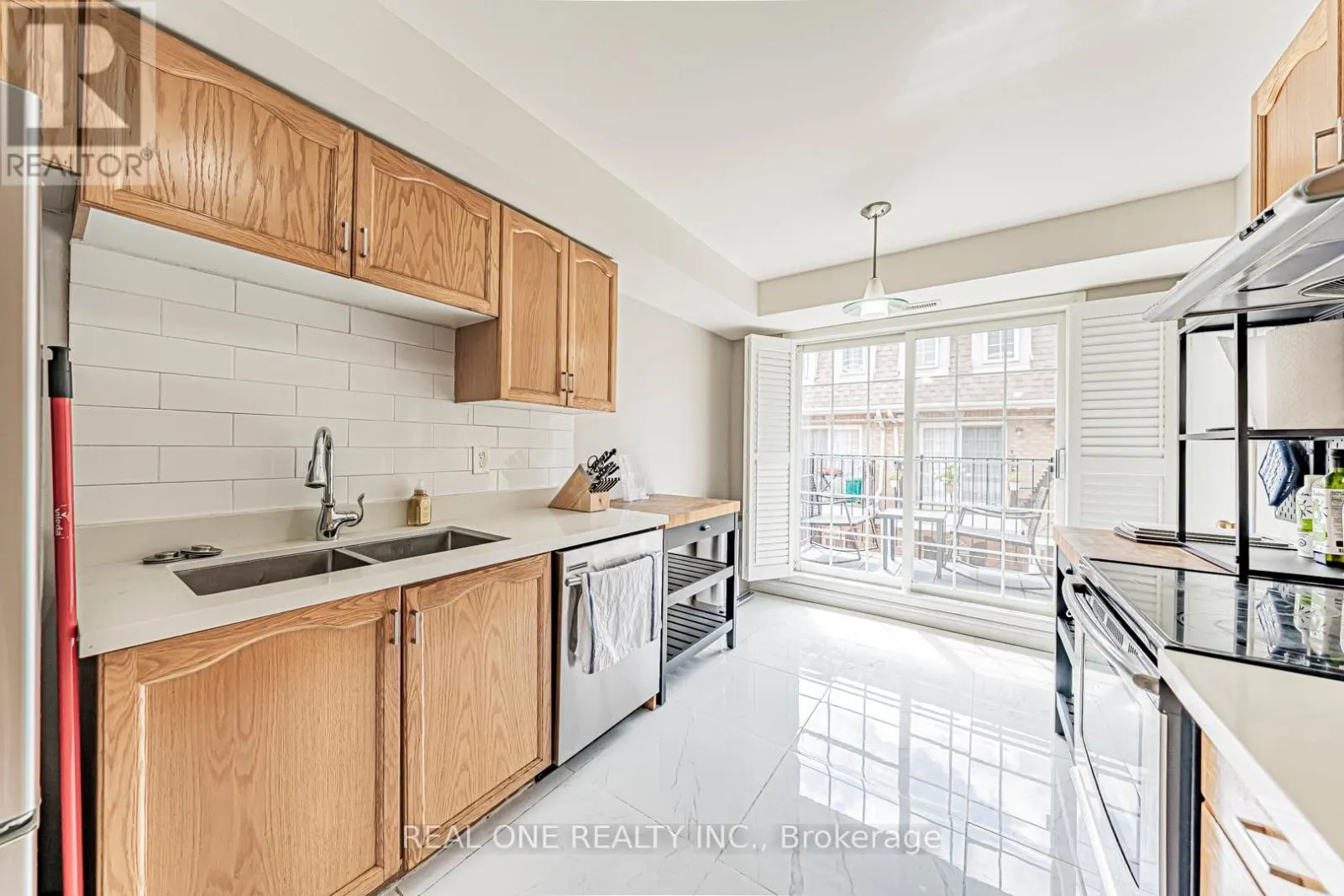 301 - 66 SIDNEY BELSEY CRESCENT
