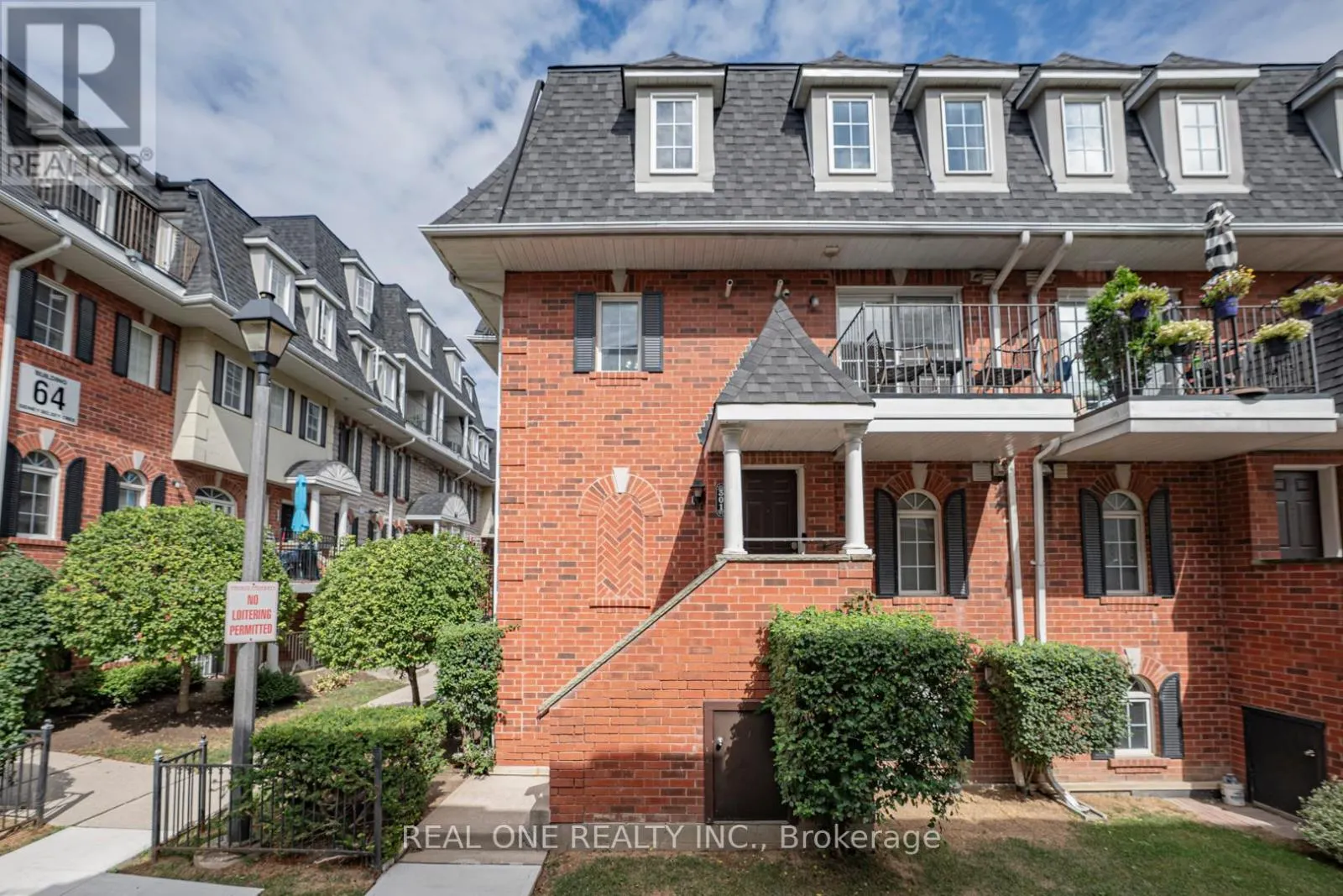301 - 66 SIDNEY BELSEY CRESCENT