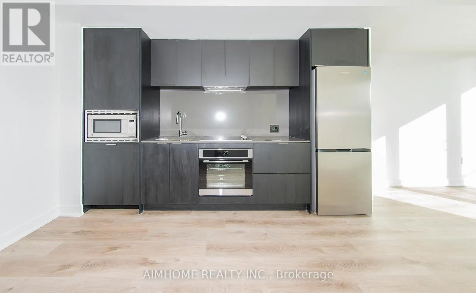 414 - 3009 NOVAR ROAD