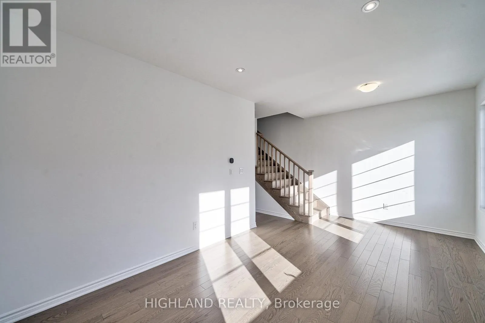 155 SETTLERS ROAD E