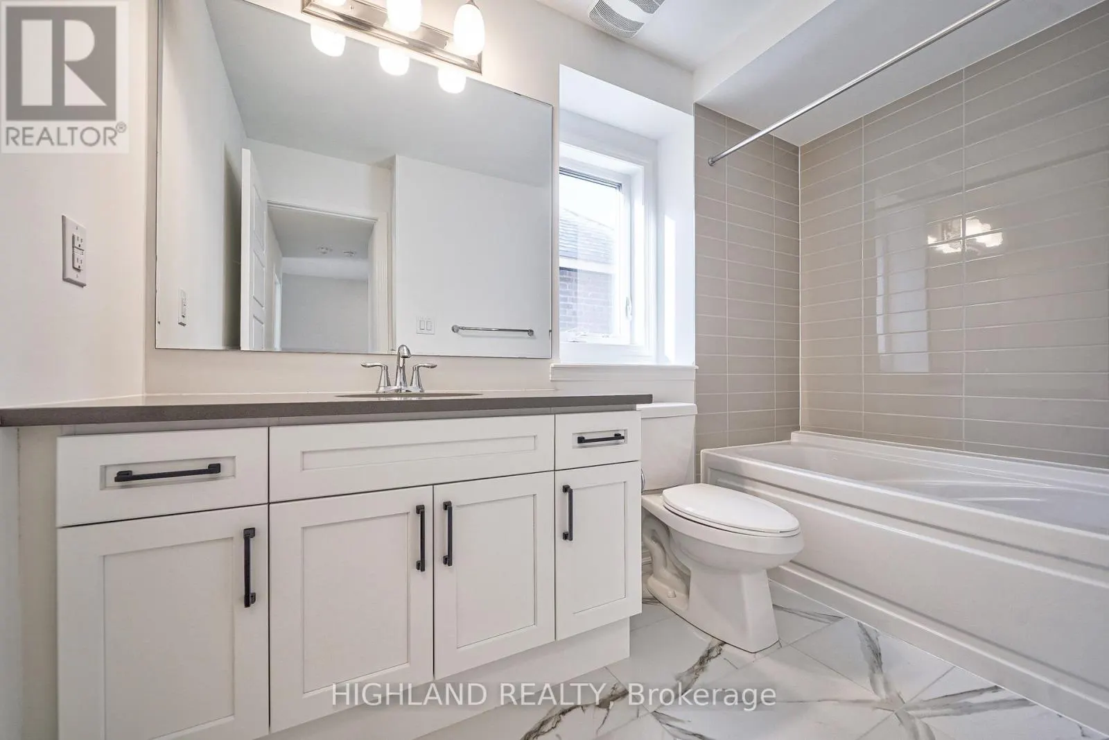 155 SETTLERS ROAD E