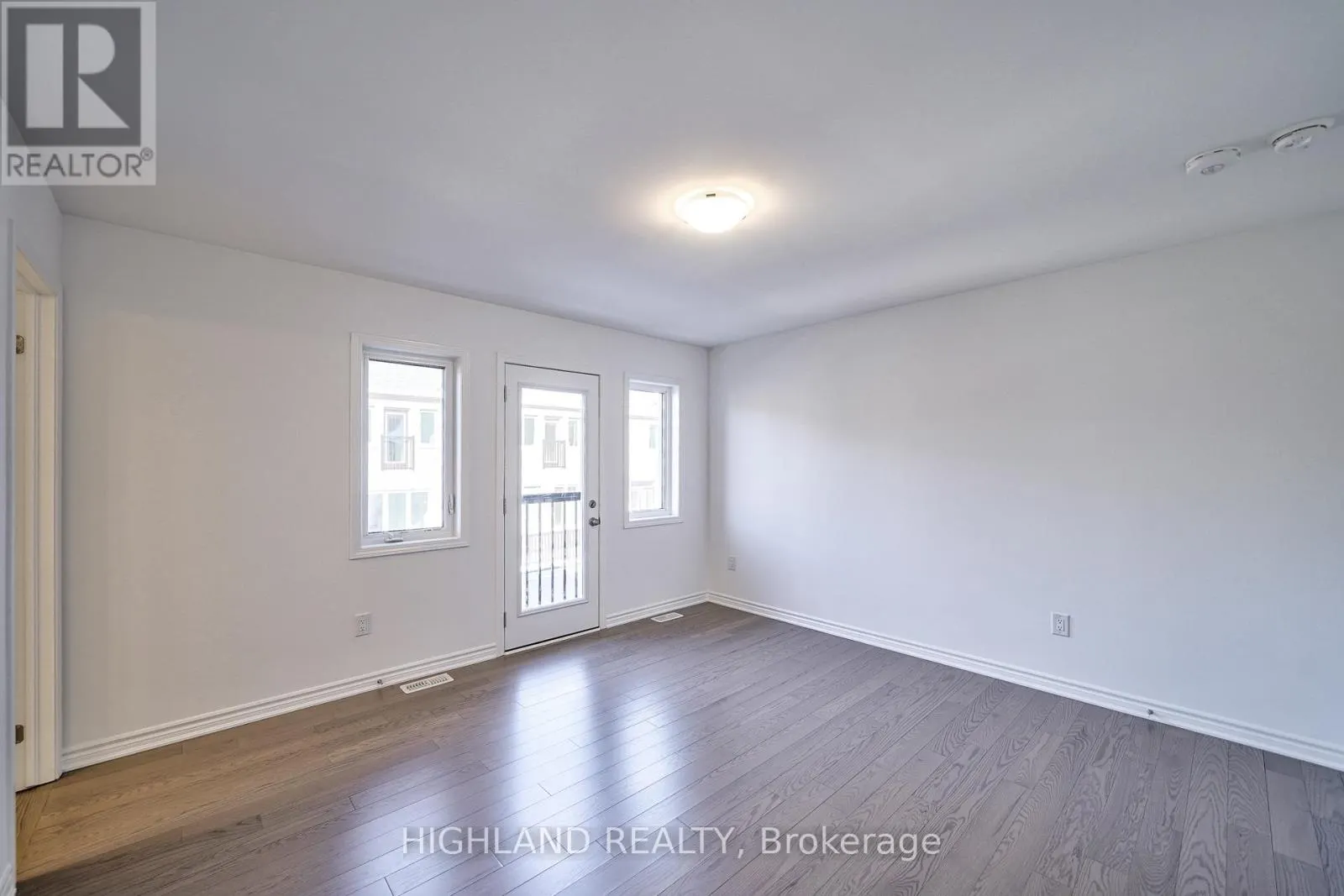 155 SETTLERS ROAD E