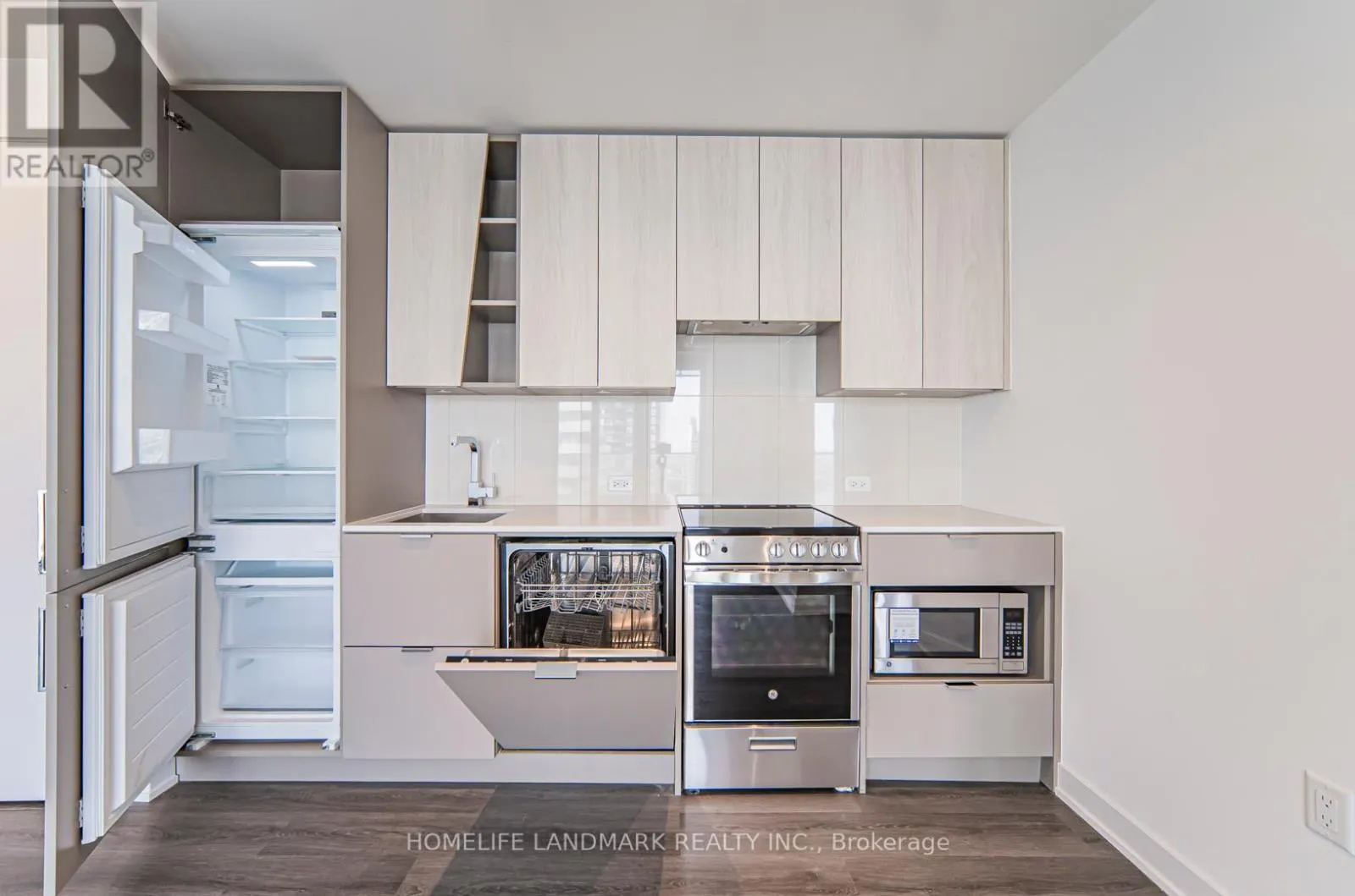 #1801 - 3883 QUARTZ ROAD