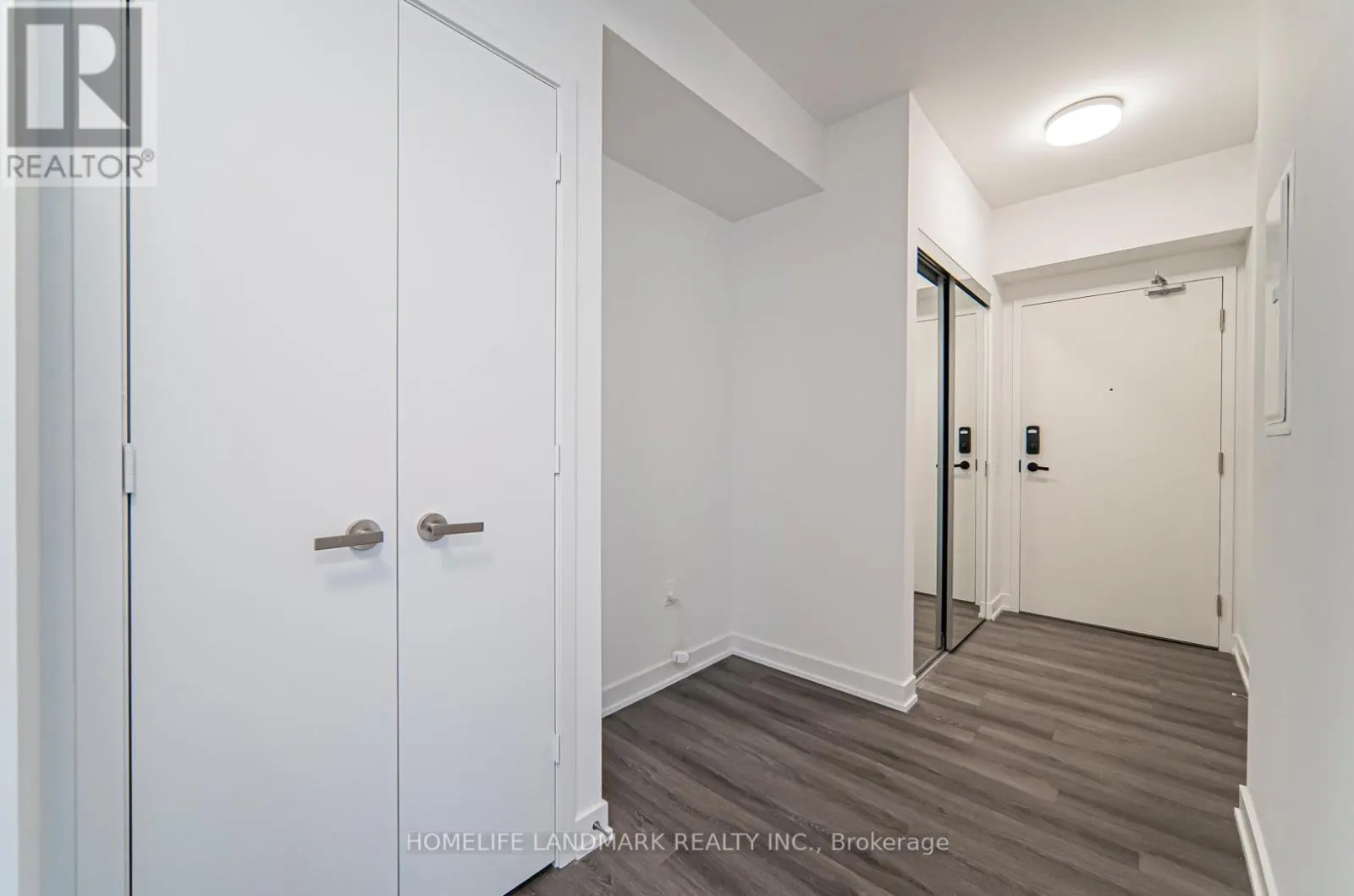 #1801 - 3883 QUARTZ ROAD