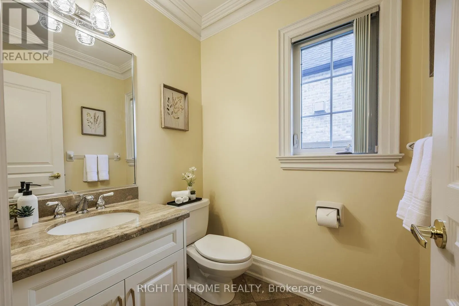 2 FAIRWAY ROAD
