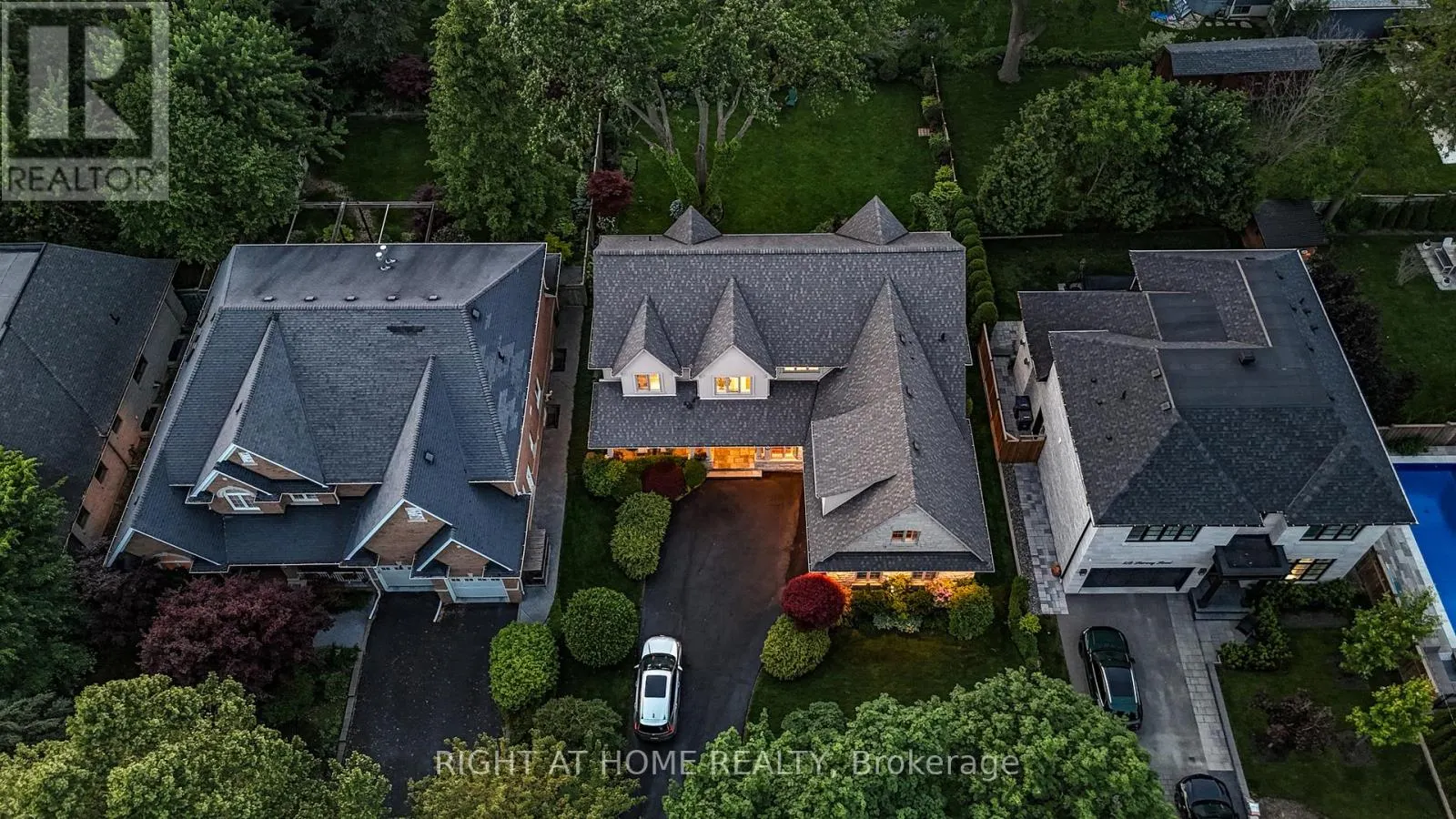 2 FAIRWAY ROAD