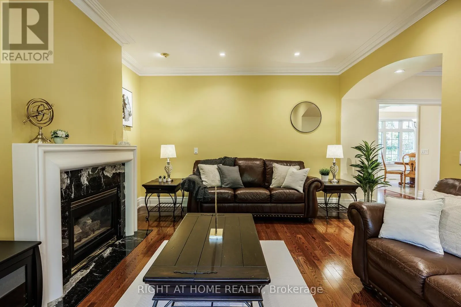 2 FAIRWAY ROAD