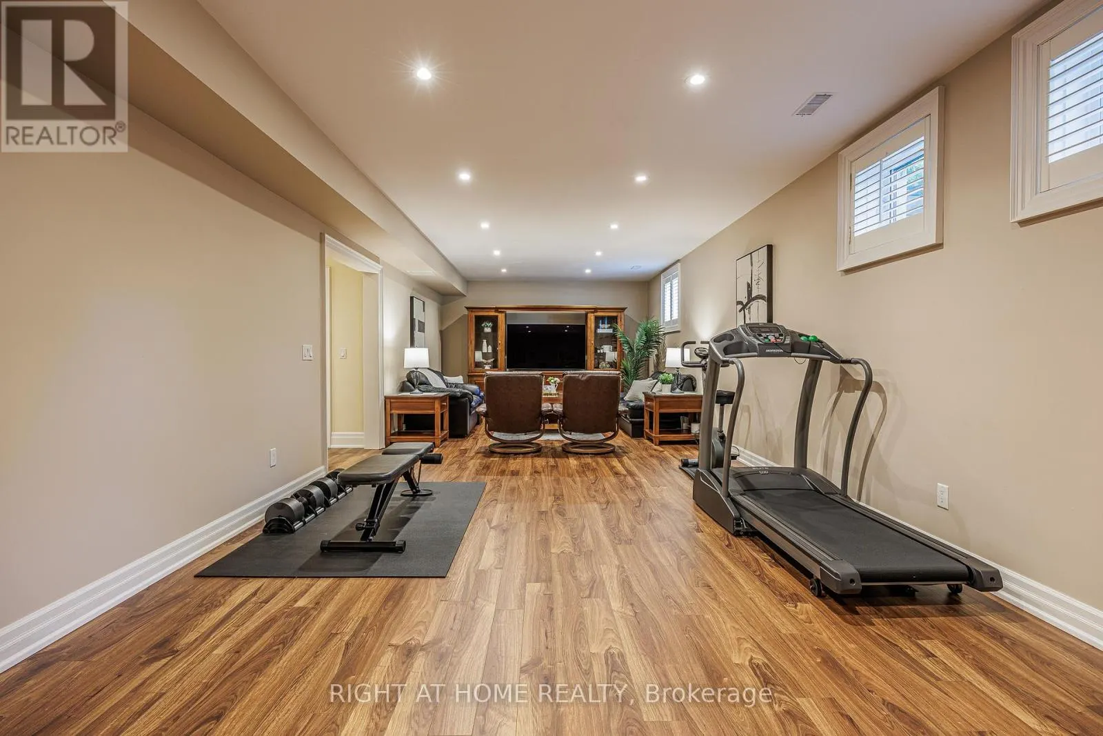 2 FAIRWAY ROAD