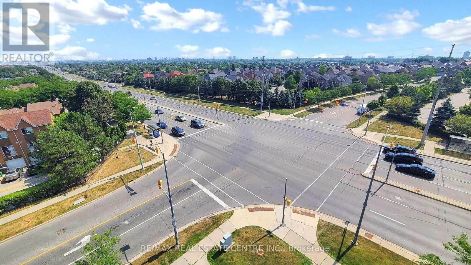 613 - 220 FORUM DRIVE