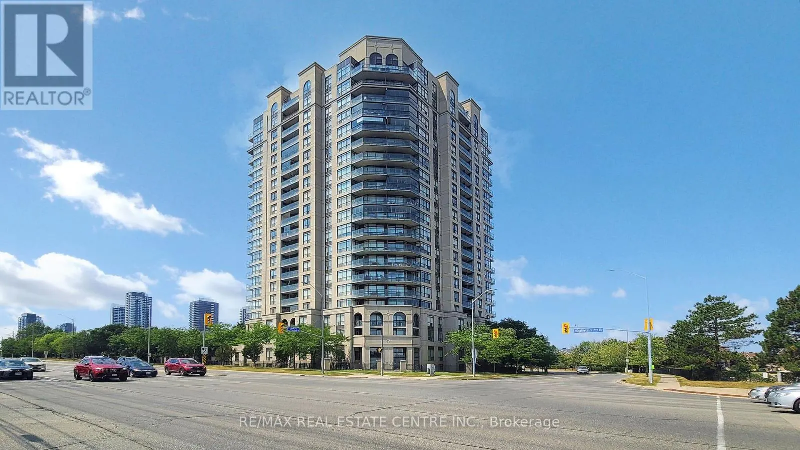 613 - 220 FORUM DRIVE