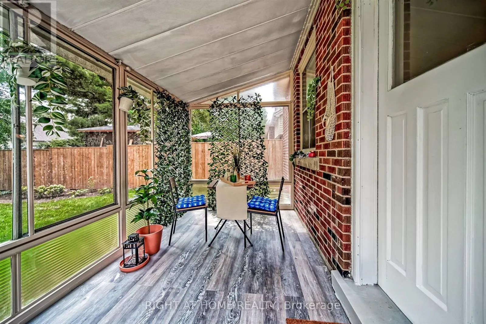 388 LARK AVENUE