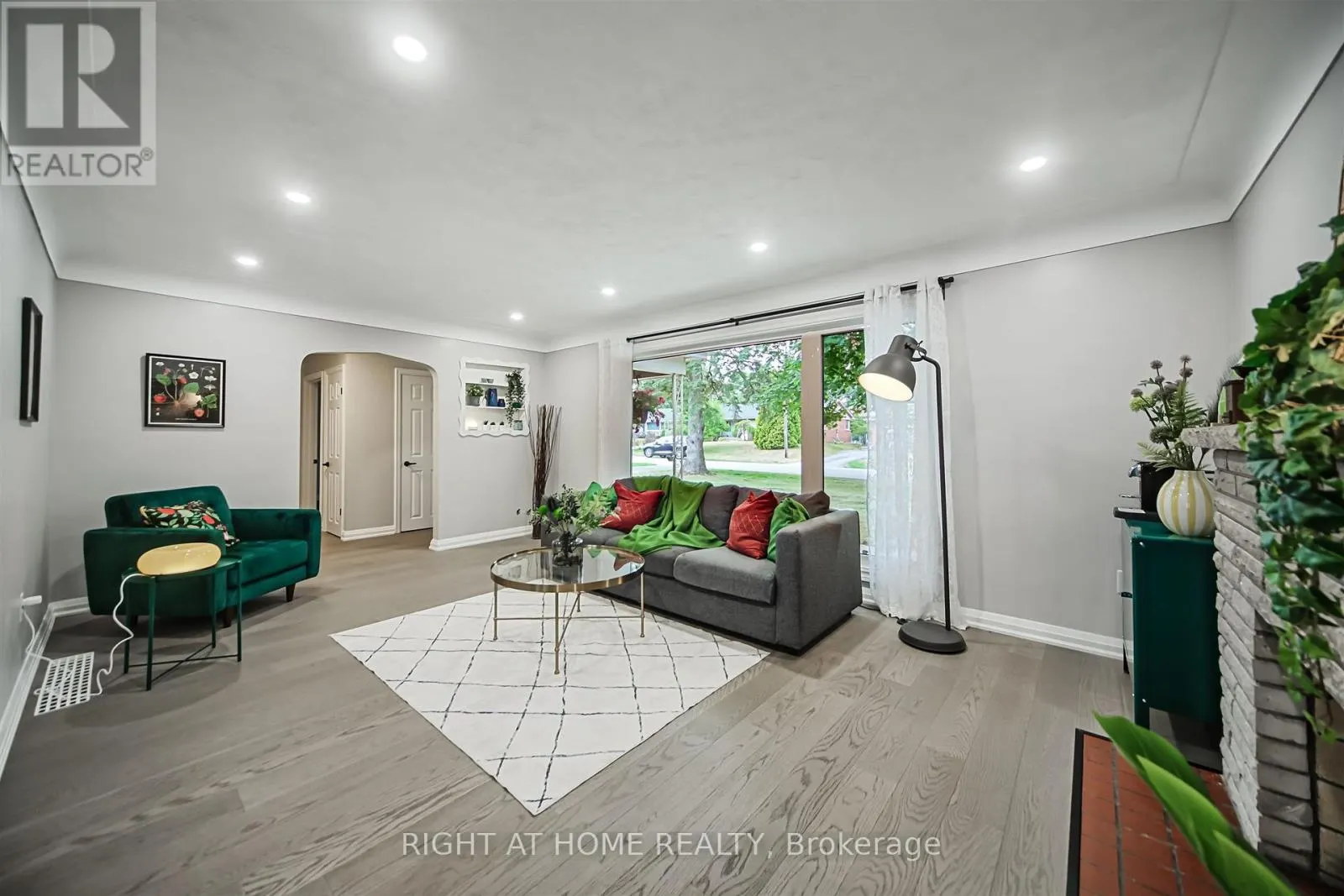 388 LARK AVENUE