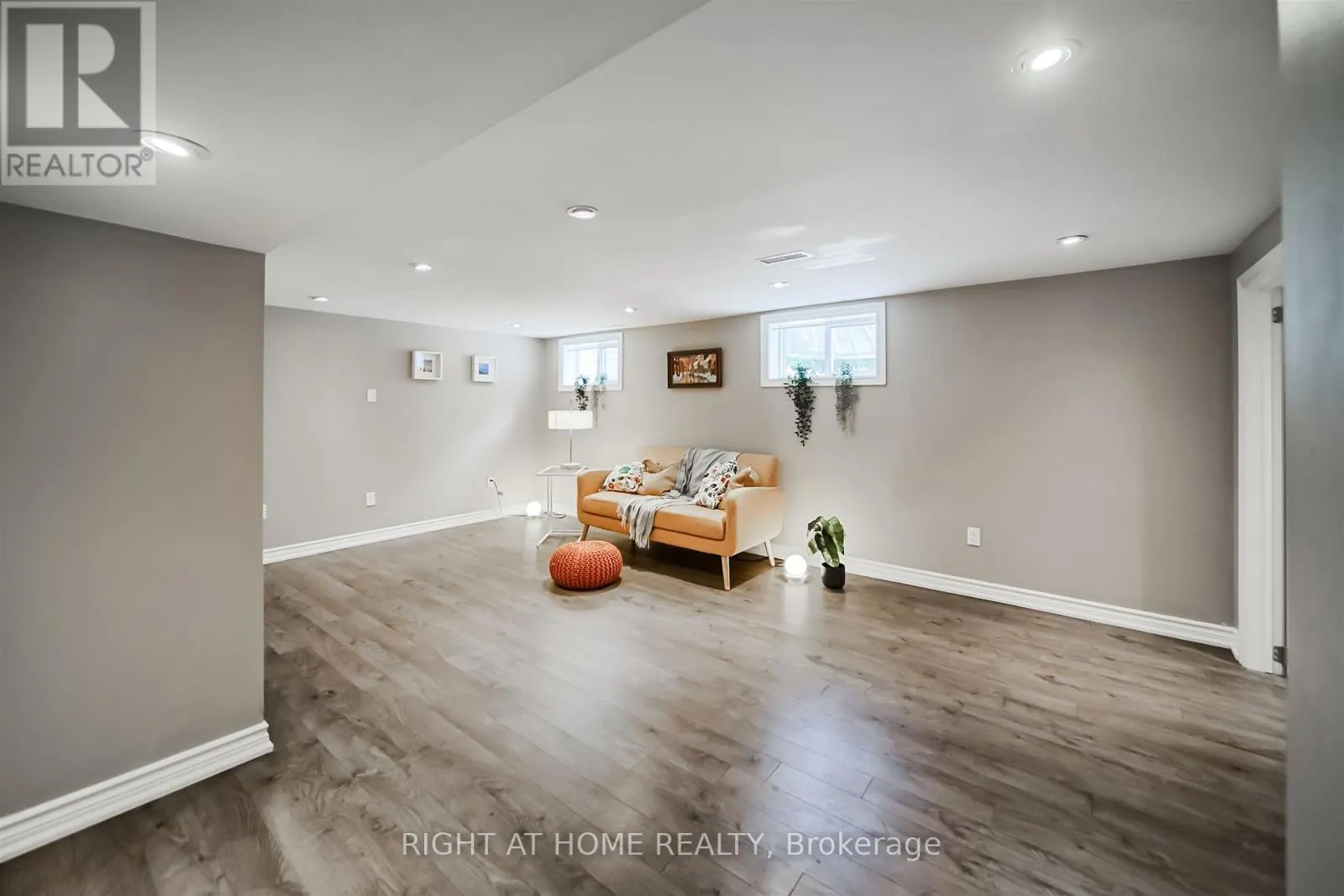 388 LARK AVENUE