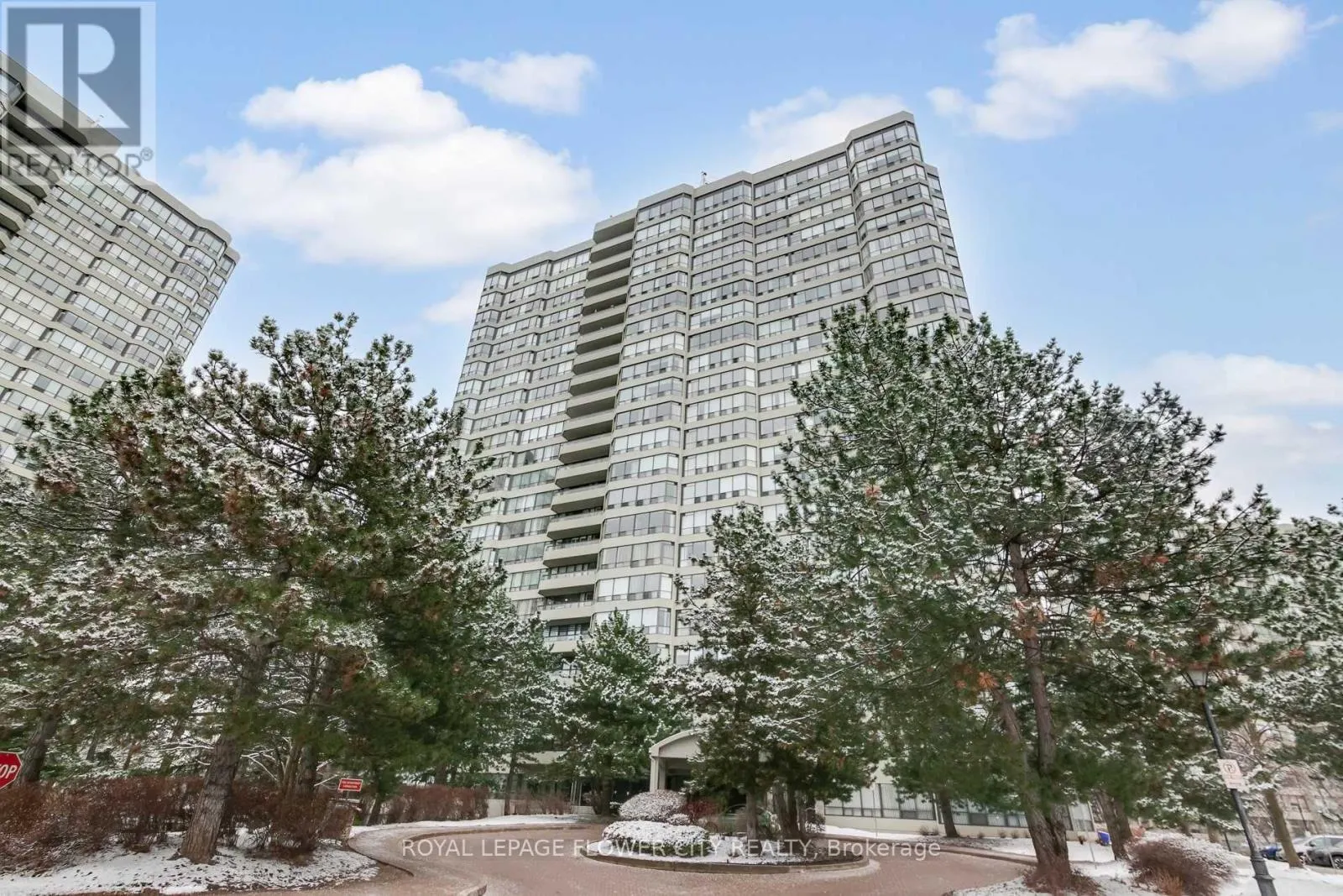 2310 - 24 HANOVER ROAD