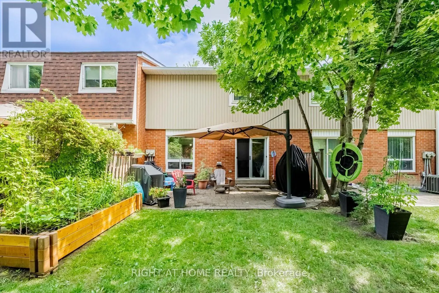 19 - 345 MEADOWS BOULEVARD W