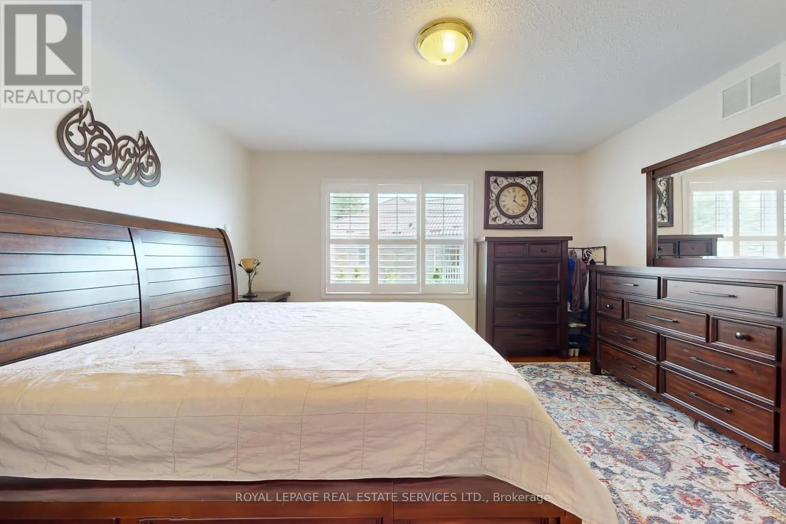 3909 MAYLA DRIVE