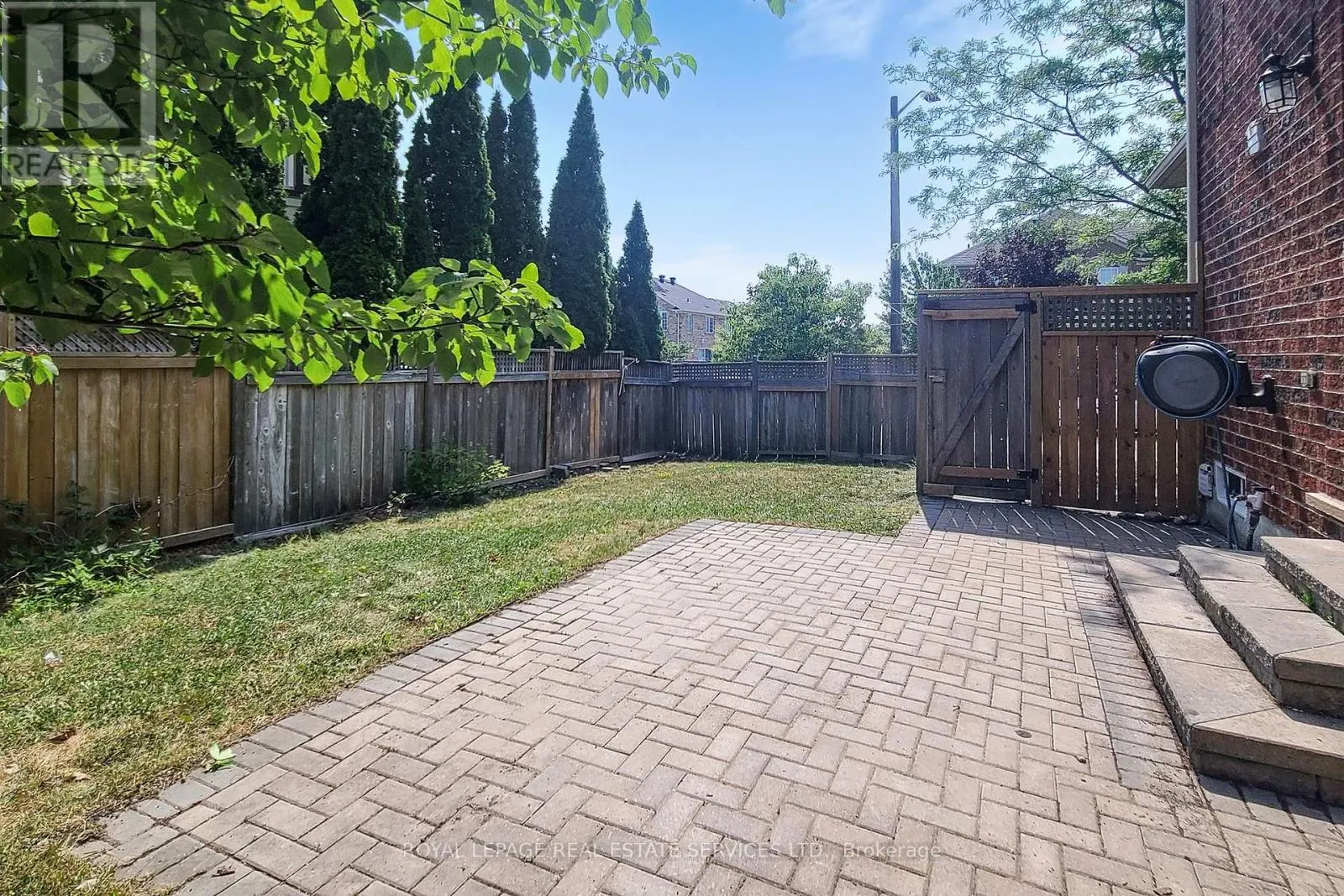 3909 MAYLA DRIVE