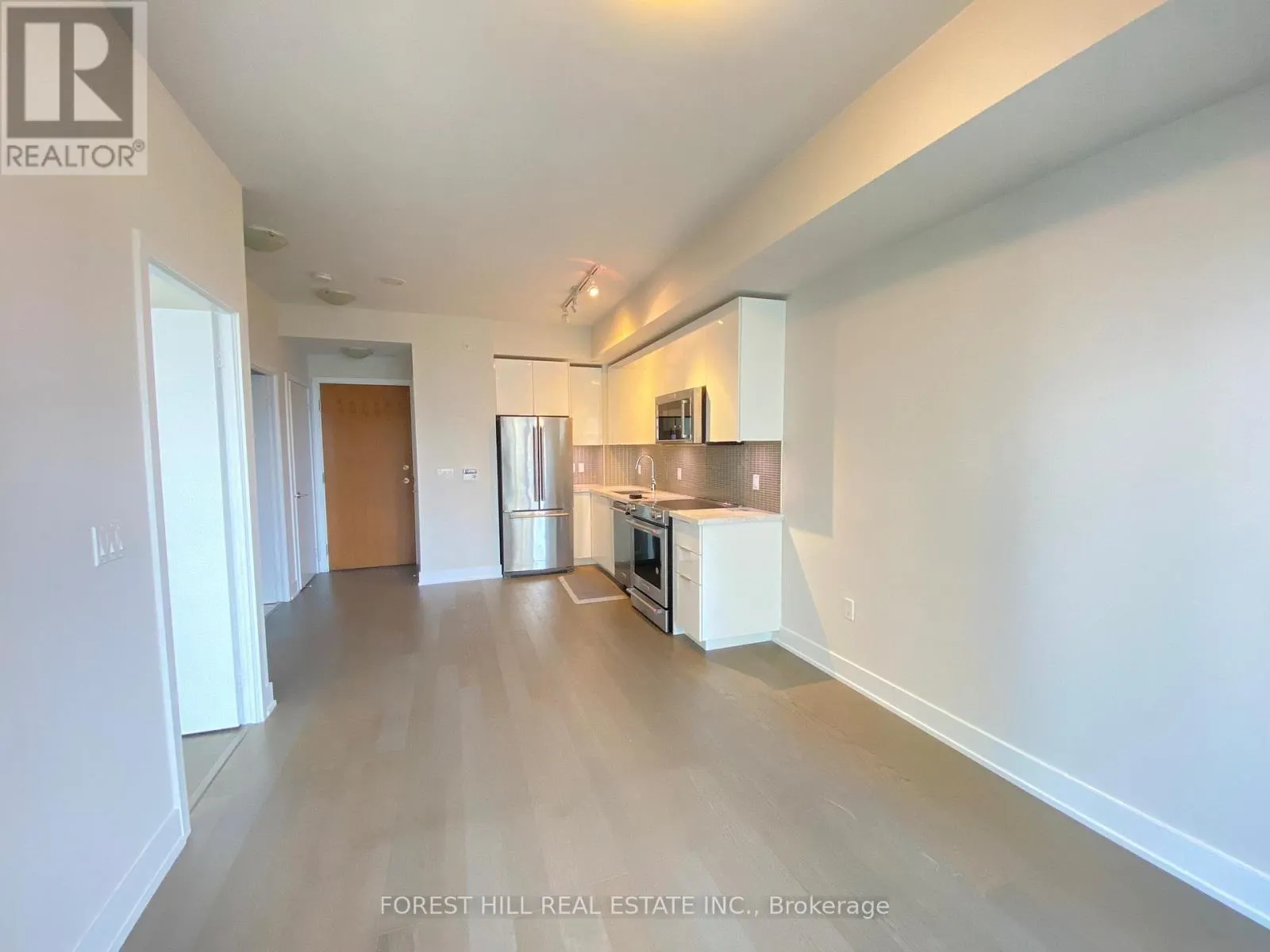 2414 - 30 SHORE BREEZE DRIVE