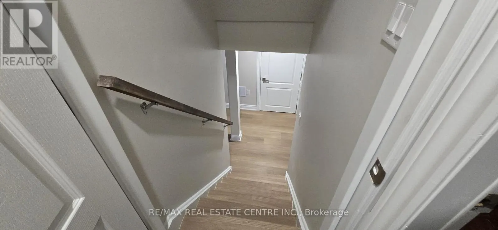 BSMT. - 389-1 NAIRN CIRCLE