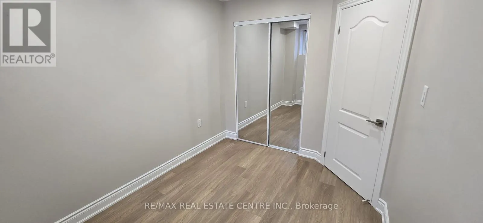 BSMT. - 389-1 NAIRN CIRCLE