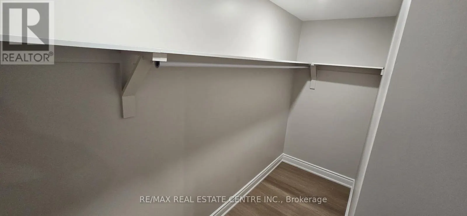 BSMT. - 389-1 NAIRN CIRCLE