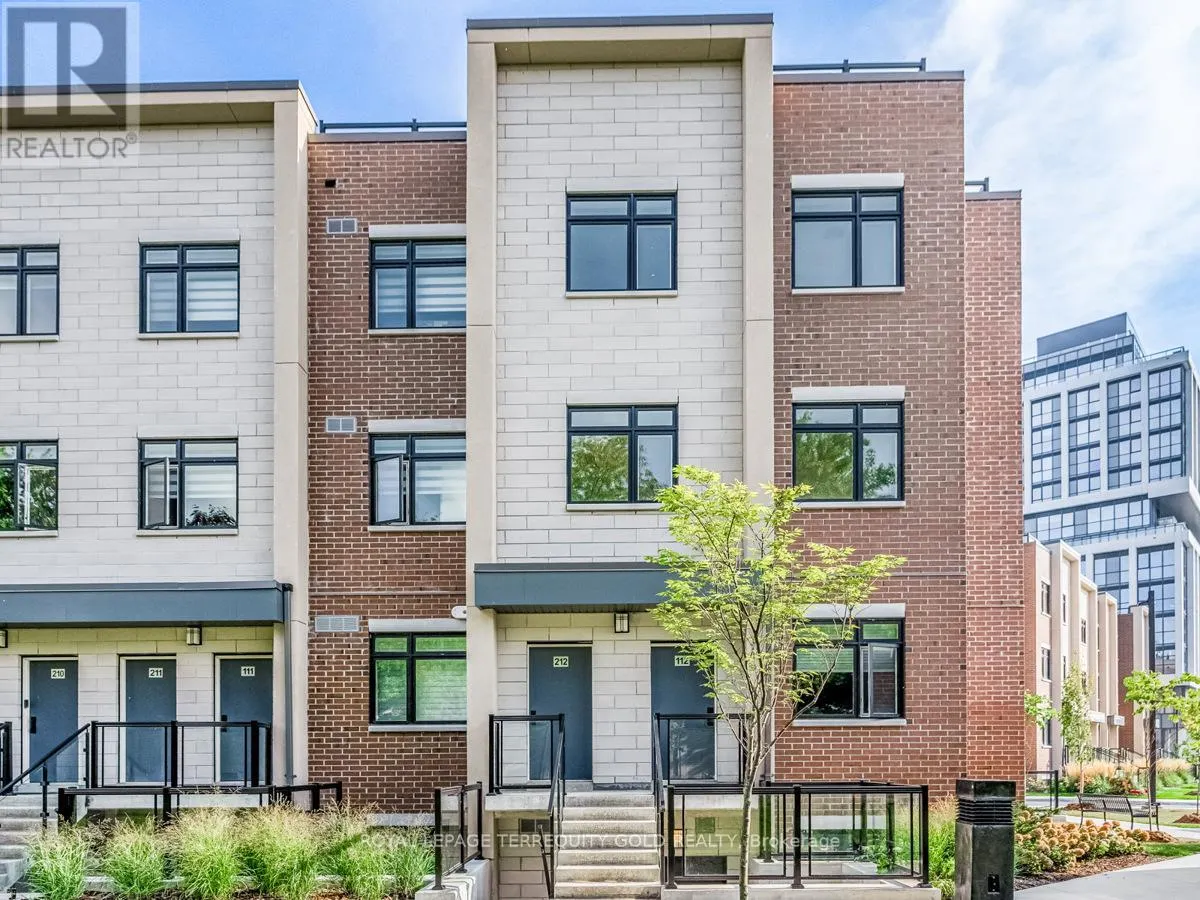 212 - 1085 DOUGLAS MCCURDY COMMON