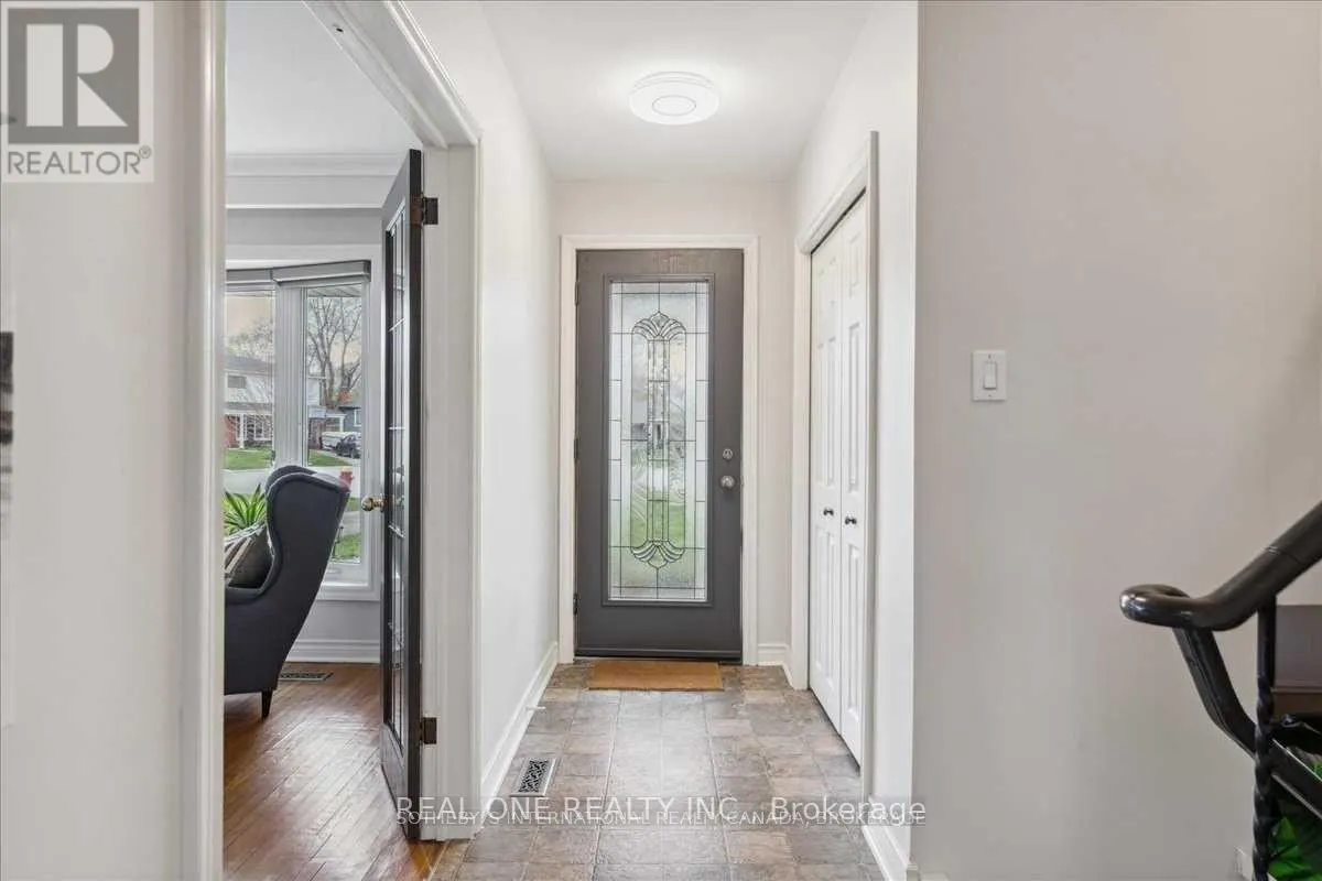 346 TRAFALGAR COURT