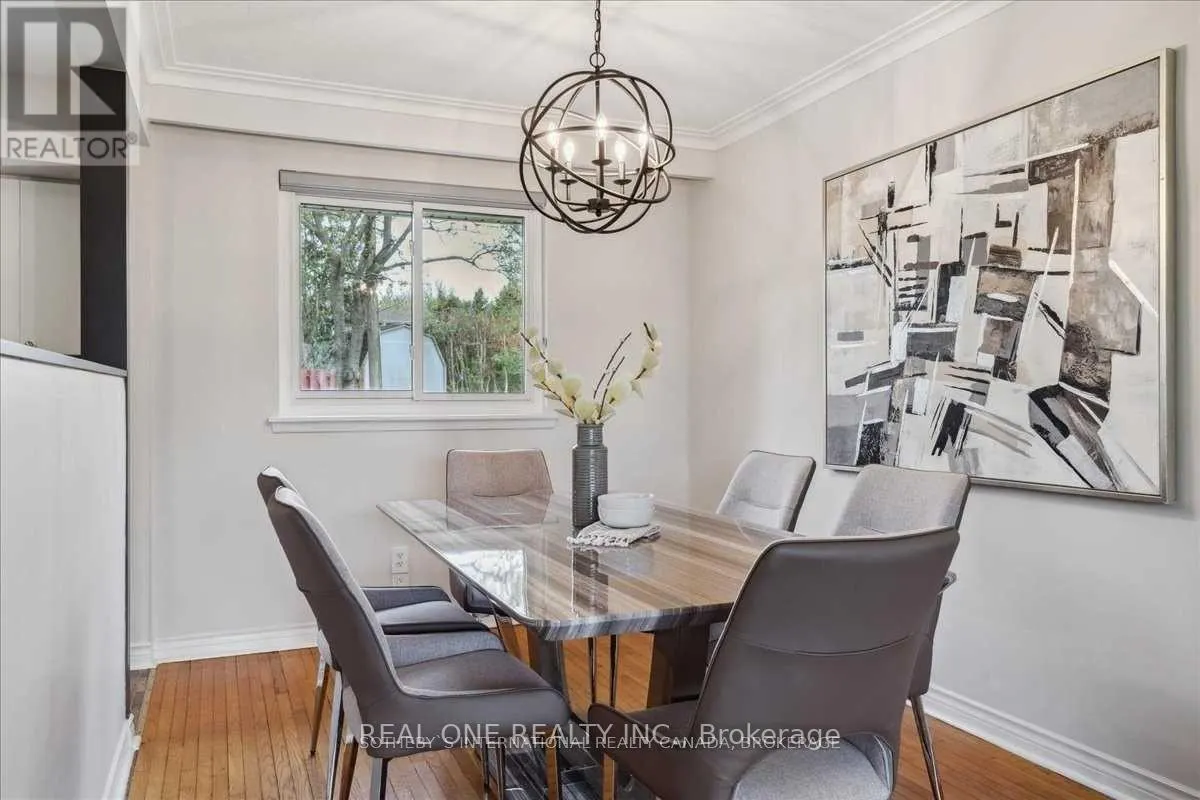 346 TRAFALGAR COURT