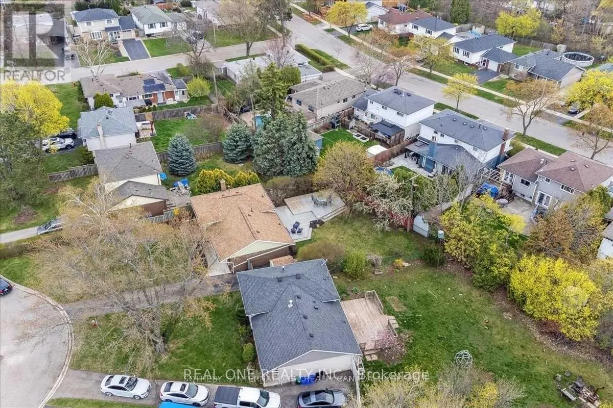 346 TRAFALGAR COURT