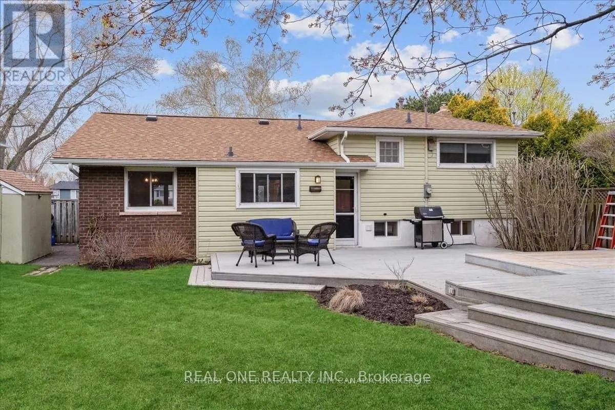 346 TRAFALGAR COURT