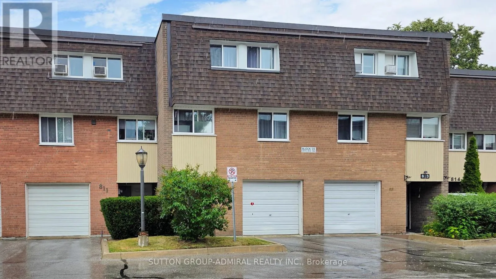 812 - 22 TANDRIDGE CRESCENT